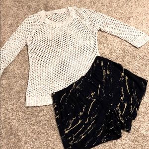 Gap fish net Sweater Medium